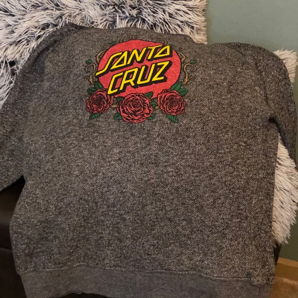 Santa Cruz collarbone cutout sweater🌹